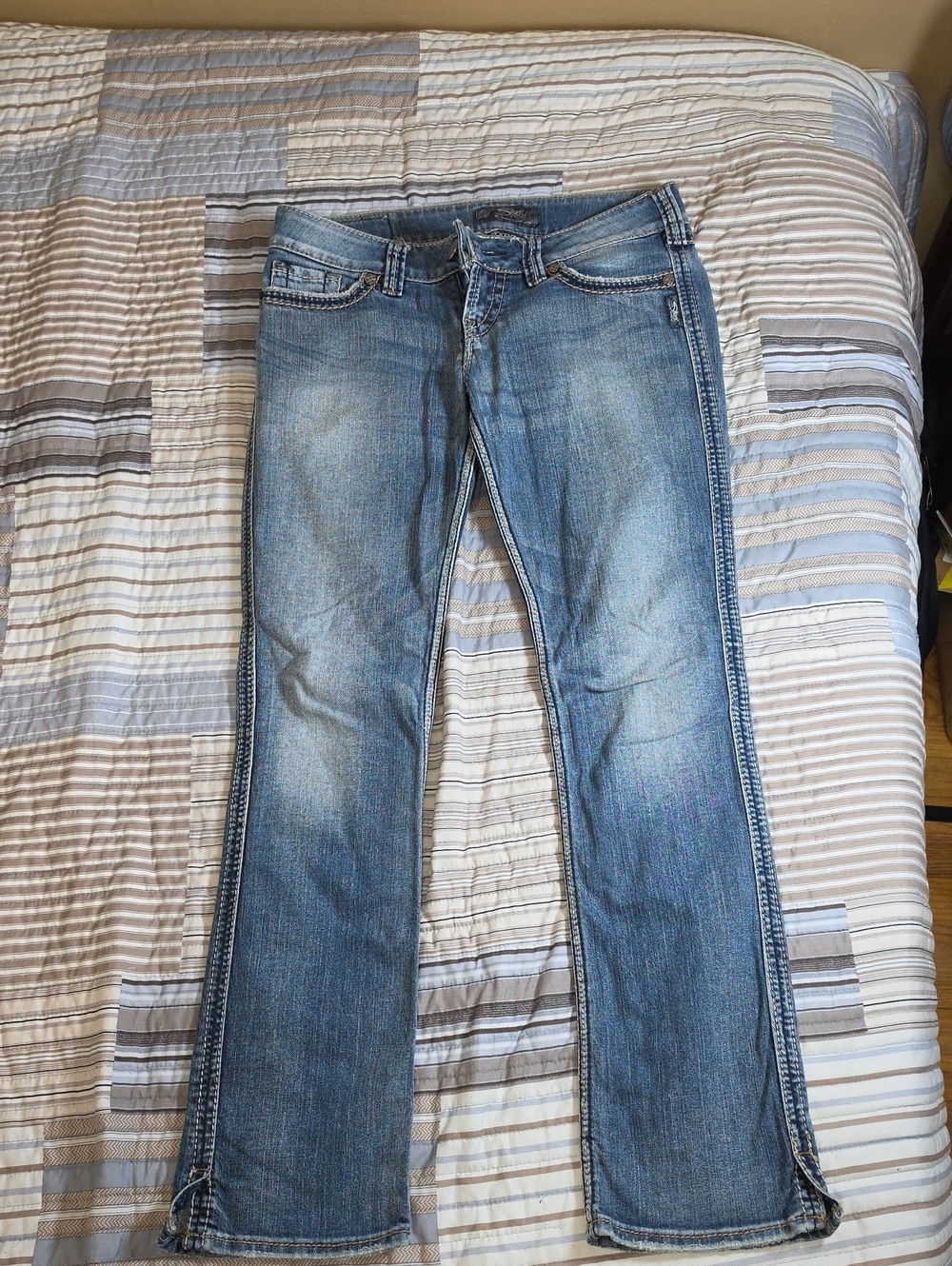 SILVER MCkenzie Light Wash Straight Leg Jeans